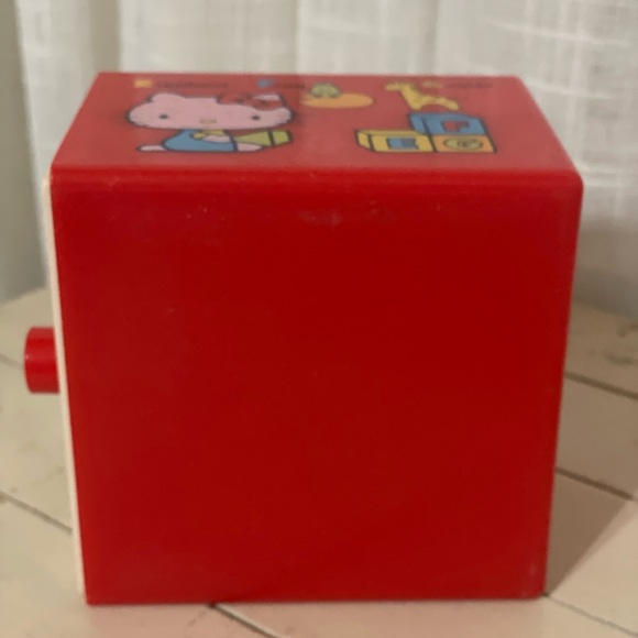 SOLD Vintage Hello Kitty Sanrio Jewelry Box 1980s - Picture 6 of 8